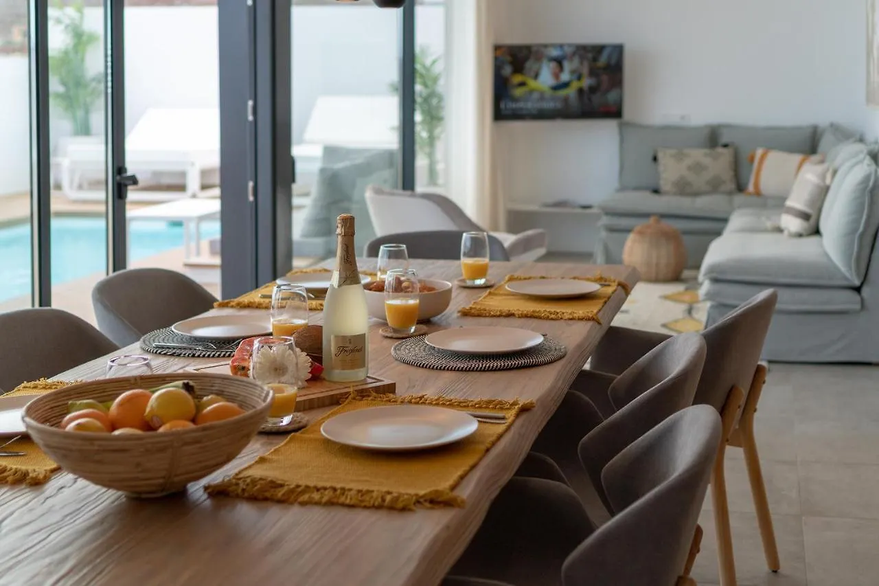 Villa Yolo Luxe Sur Private Pool Corralejo By Holidays Home